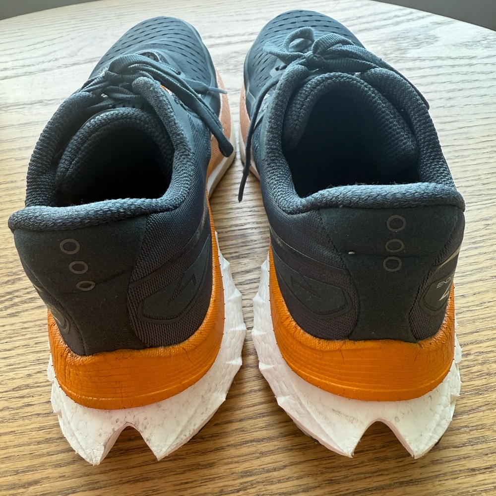 Saucony Endorphin Speed 3 Charcoal and Tangerine Athletic Sneakers - Picture 4 of 10